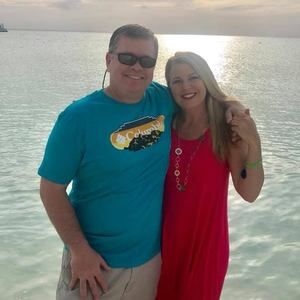 Meet your Posher, Paz  scott